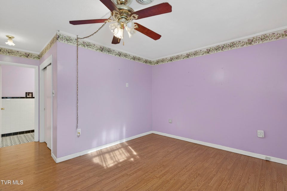 Photo #24: 228 Sioux Road