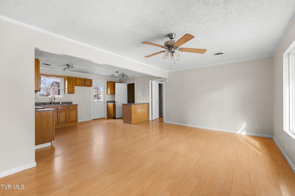 Photo #5: 1423 Guinn Road