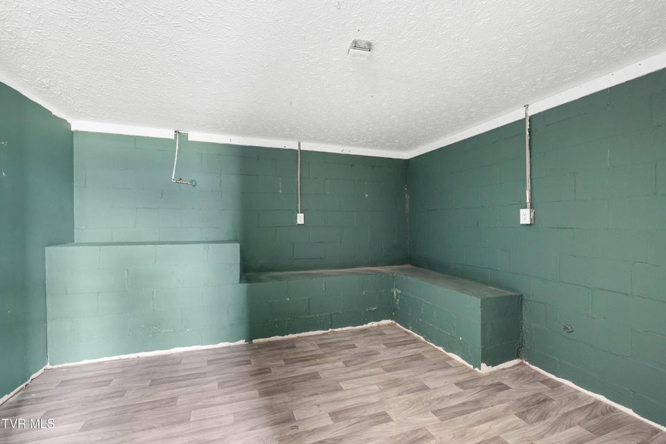 Photo #19: 1423 Guinn Road