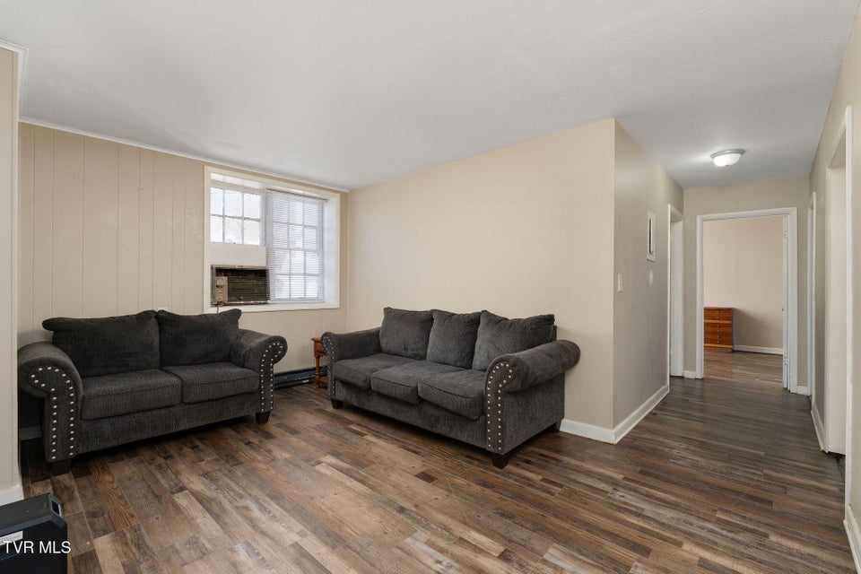 Photo #32: 4033 Harbor Chapel Road