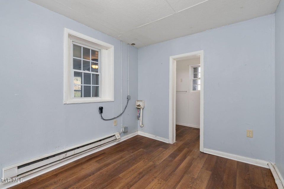 Photo #40: 4033 Harbor Chapel Road