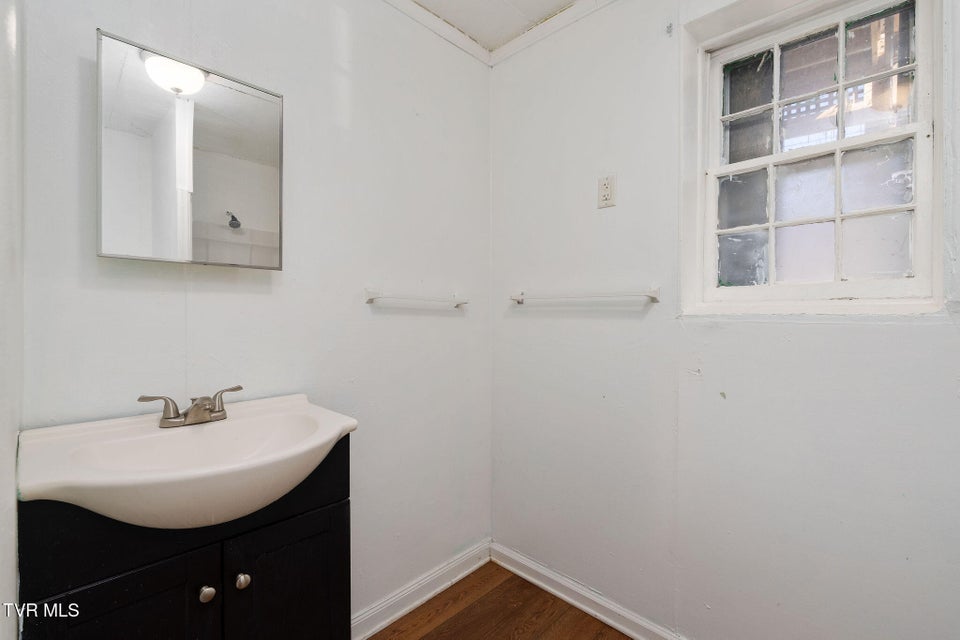 Photo #42: 4033 Harbor Chapel Road