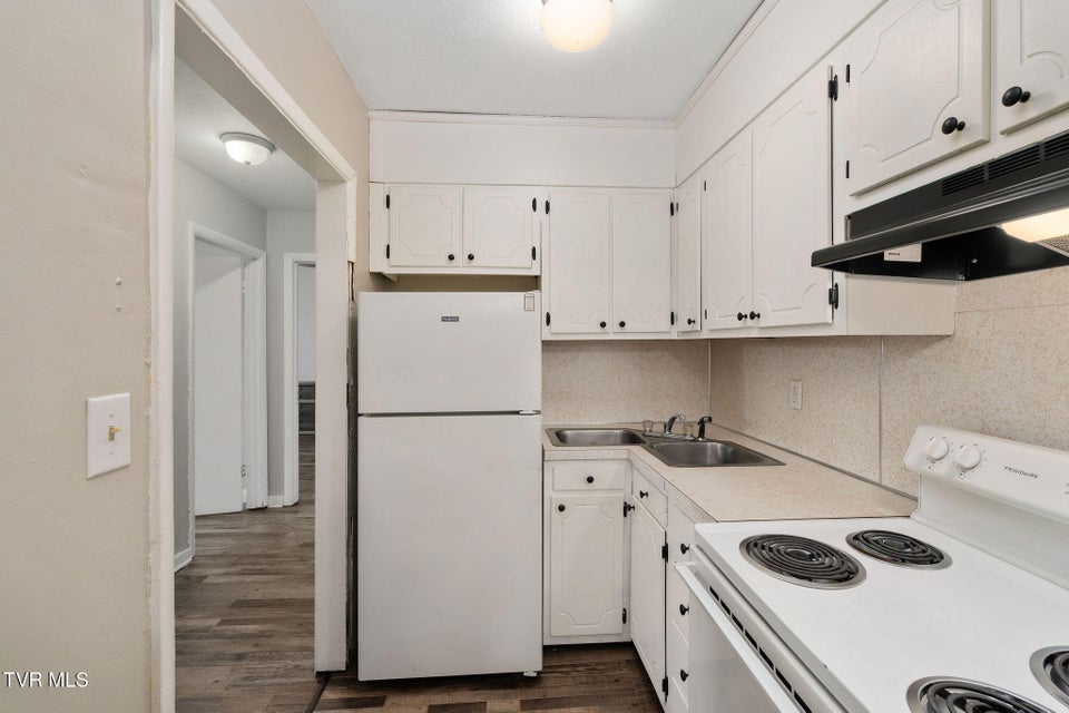 Photo #45: 4033 Harbor Chapel Road