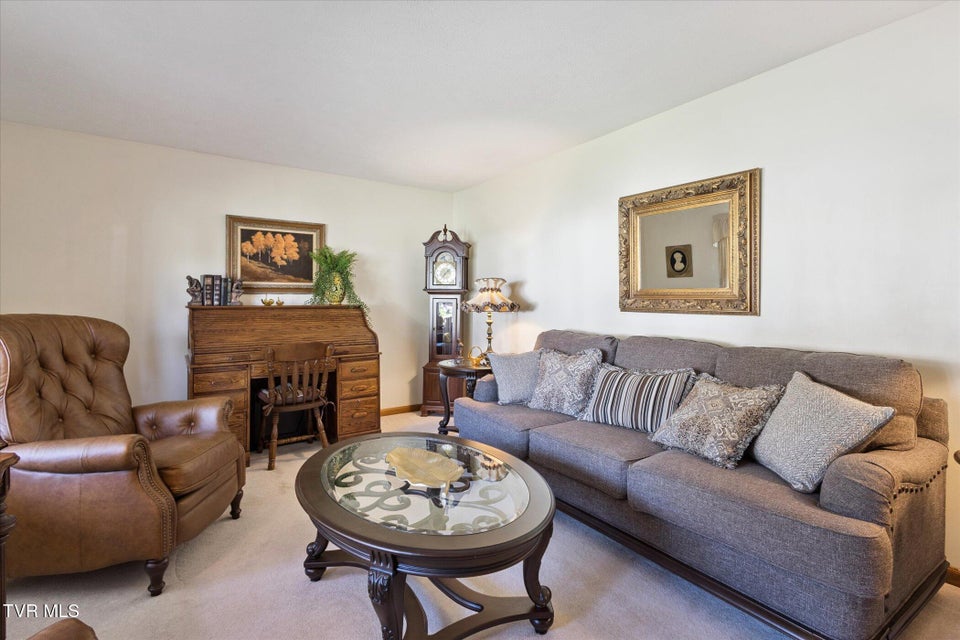 Photo #6: 122 Tiffany Lane