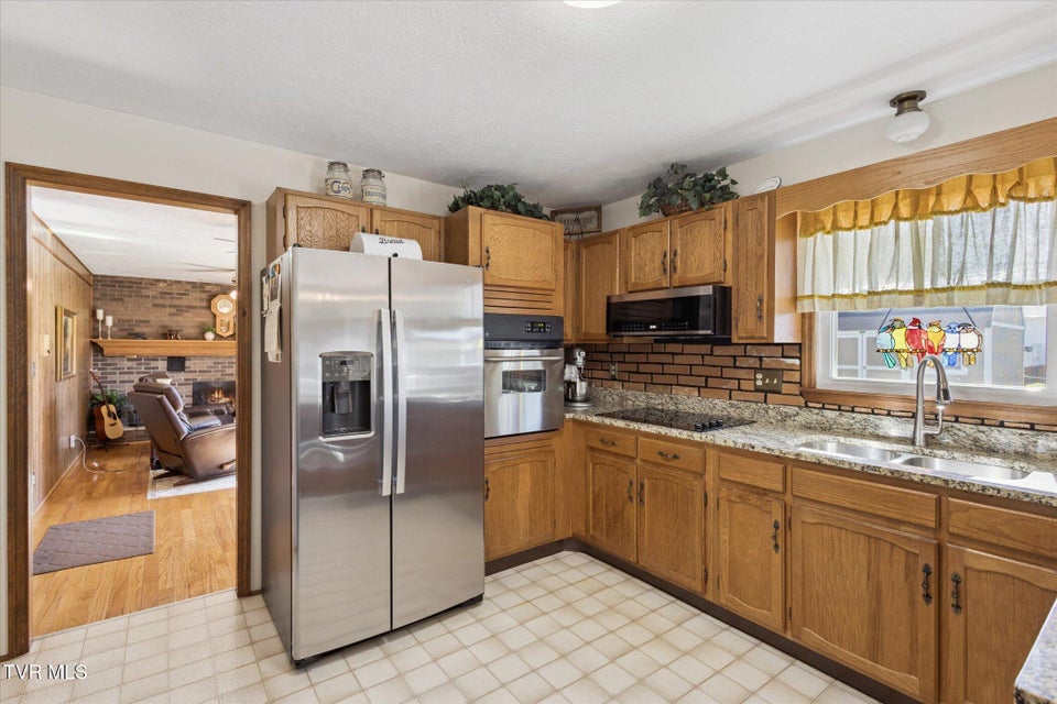 Photo #10: 122 Tiffany Lane