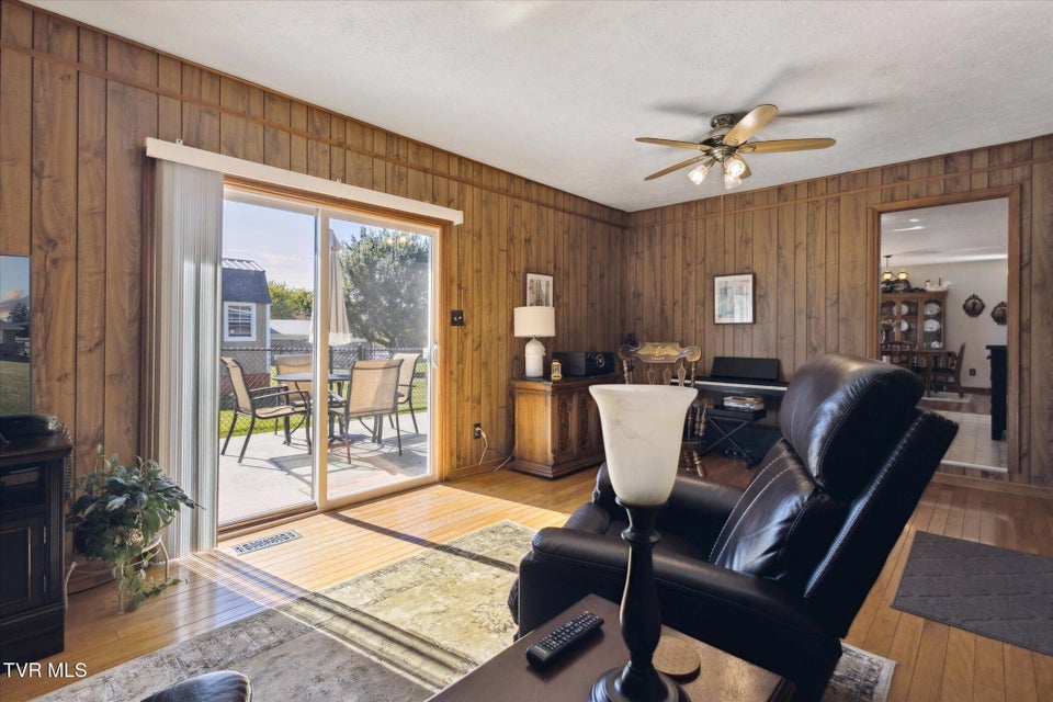 Photo #15: 122 Tiffany Lane