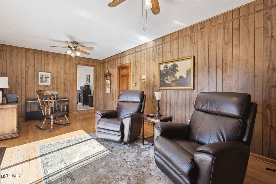 Photo #18: 122 Tiffany Lane