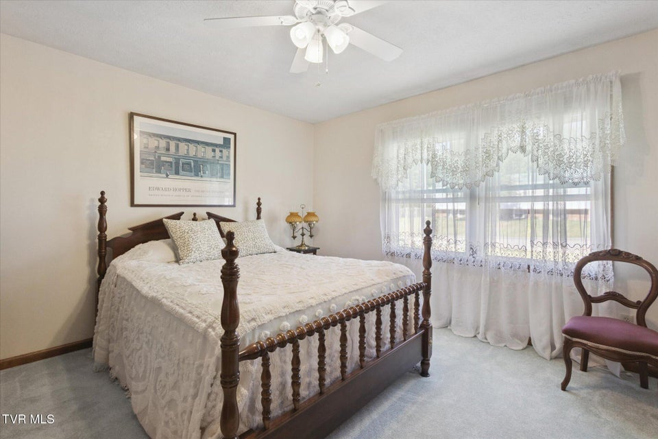 Photo #23: 122 Tiffany Lane