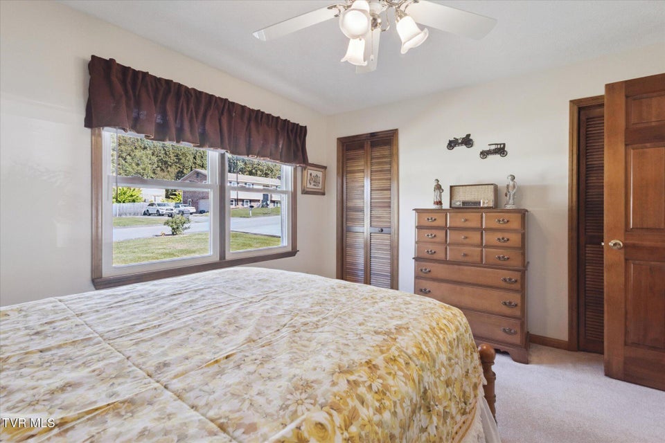 Photo #25: 122 Tiffany Lane