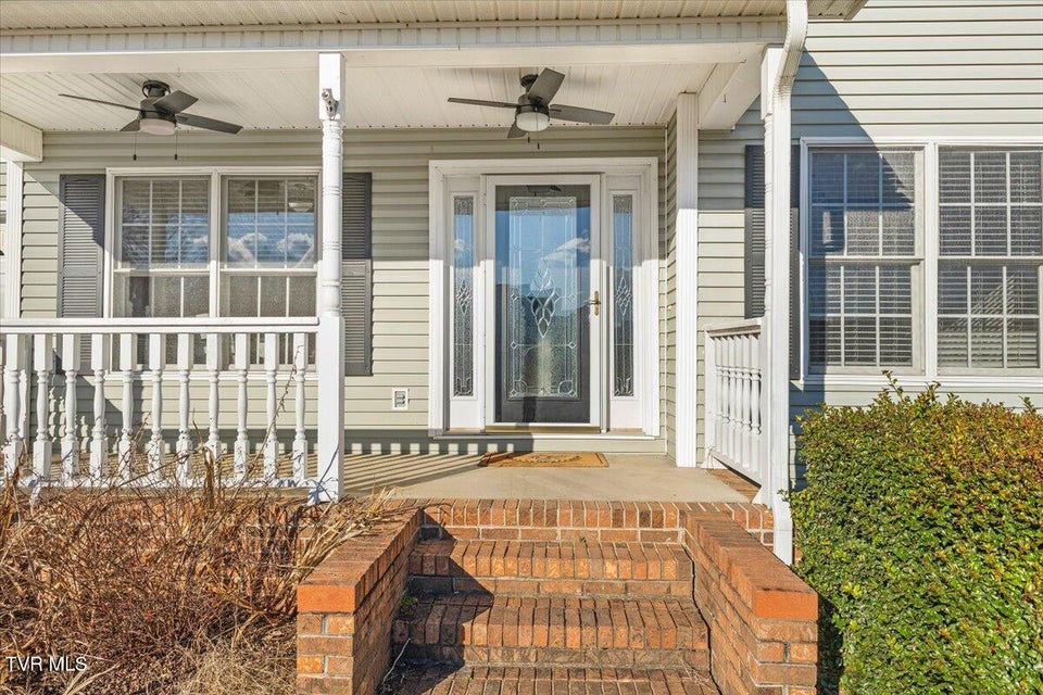 Photo #6: 117 Barefoot Landing Drive