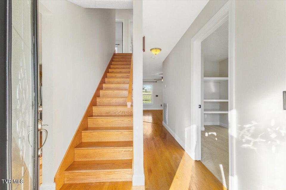 Photo #7: 117 Barefoot Landing Drive