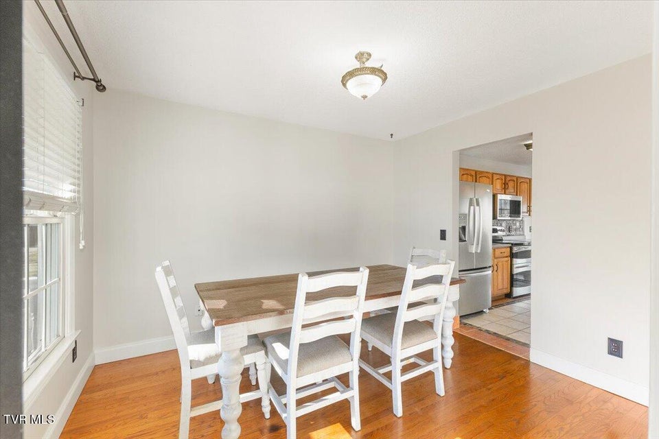 Photo #10: 117 Barefoot Landing Drive