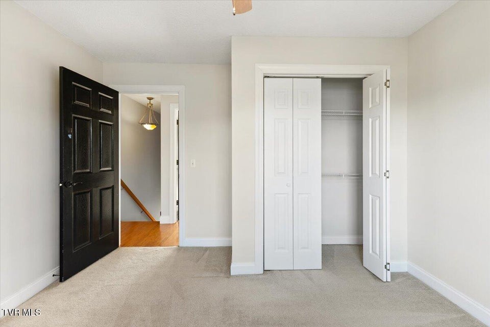 Photo #31: 117 Barefoot Landing Drive