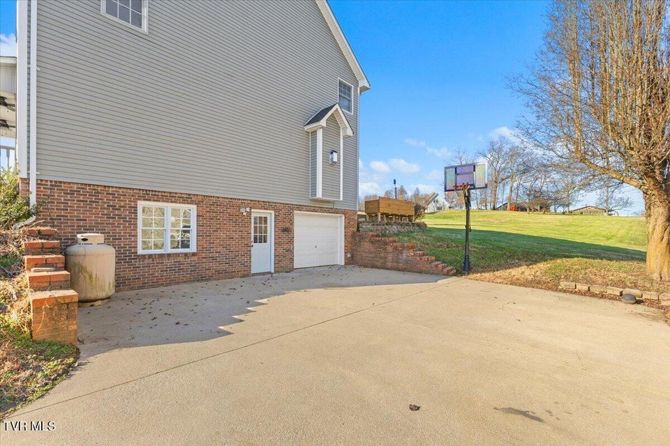 Photo #45: 117 Barefoot Landing Drive