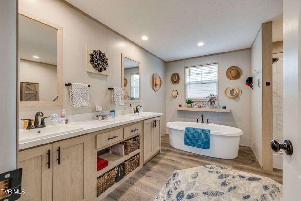 Photo #19: 2475 Wesley Chapel Road