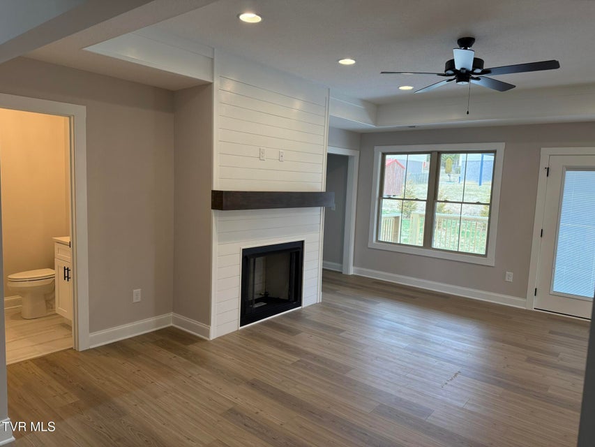 Photo #9: 560 Catalina Court