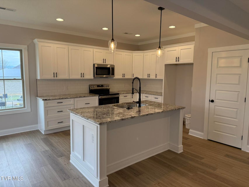 Photo #5: 560 Catalina Court