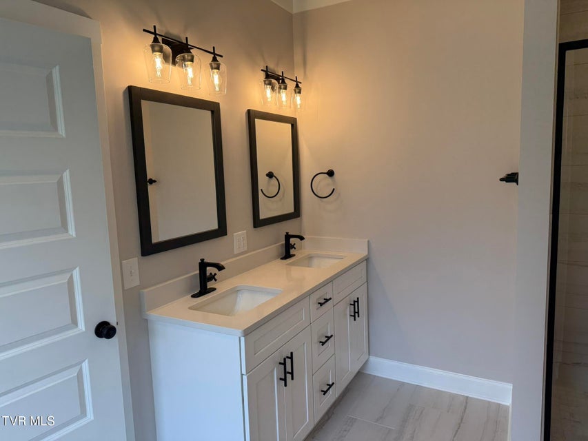 Photo #20: 560 Catalina Court