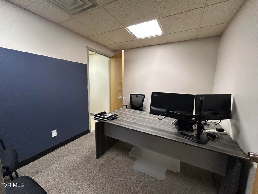 Photo #16: 442 Economy Road