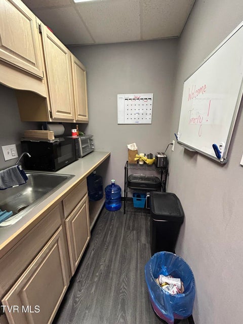 Photo #21: 442 Economy Road