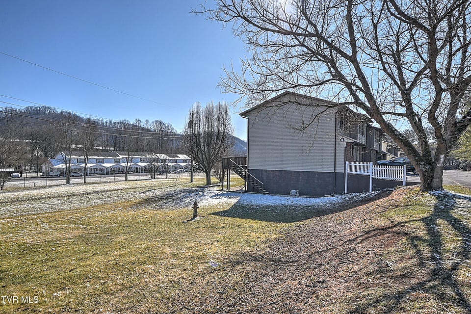 Photo #25: 1476 Tn-126 