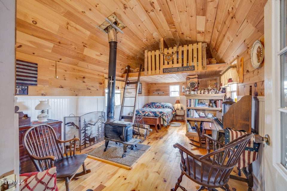 Photo #23: 309 Holston Mountain Road