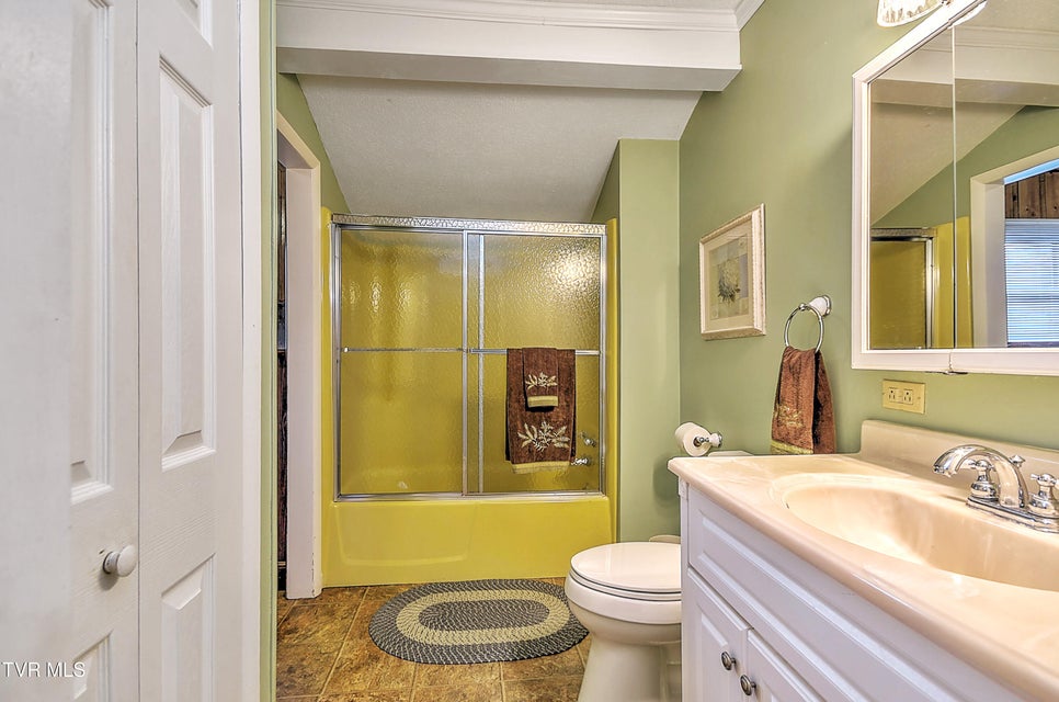 Photo #19: 104 Houston Street