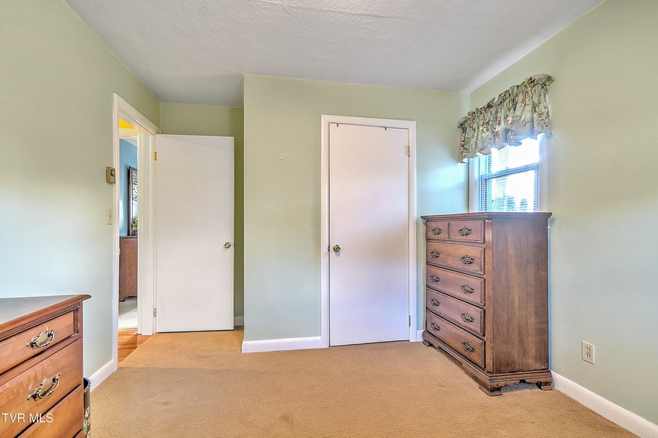 Photo #31: 104 Houston Street