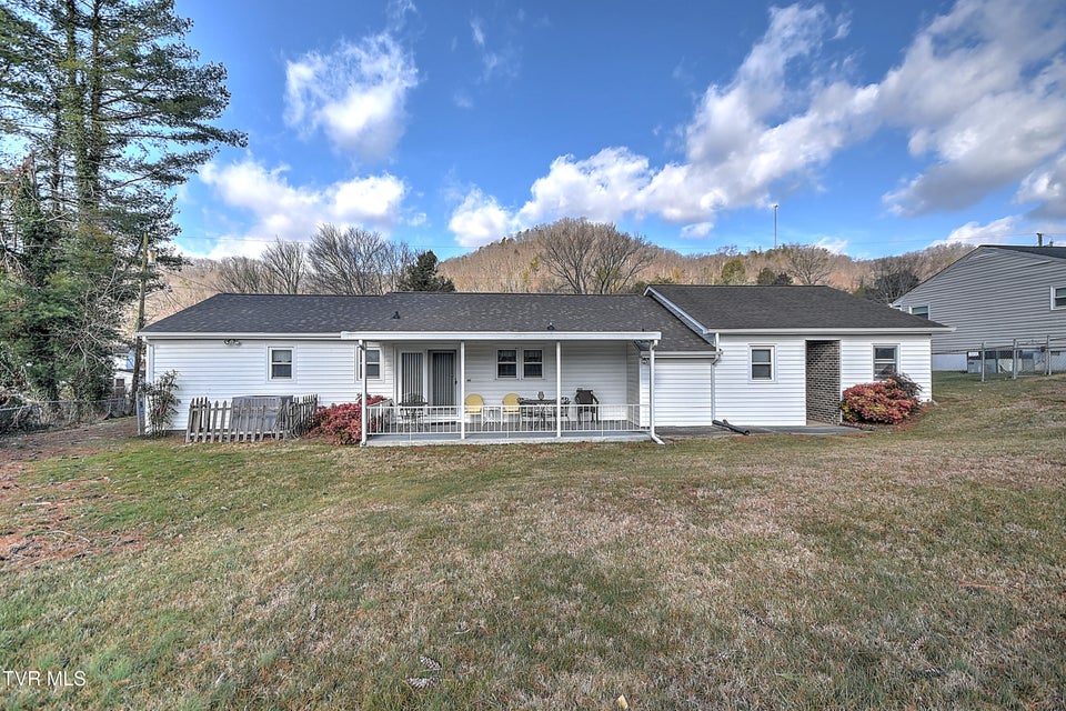 Photo #39: 104 Houston Street