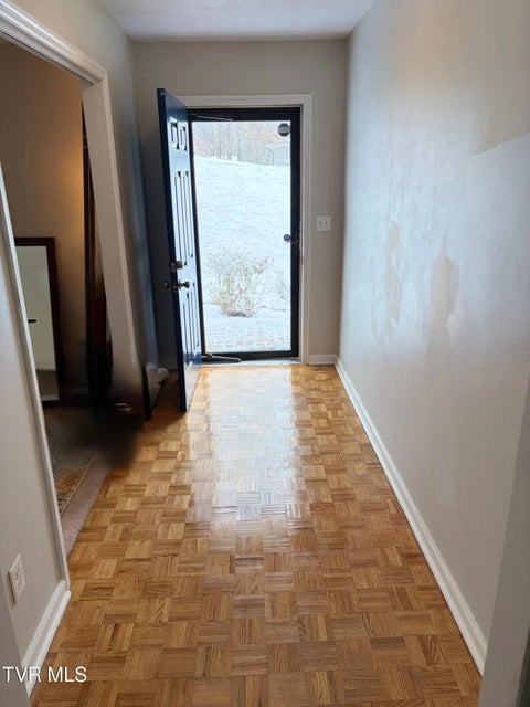 Photo #3: 108 Saratoga Circle