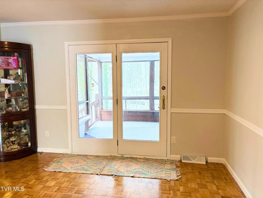 Photo #11: 108 Saratoga Circle