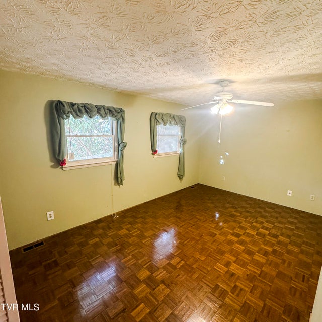 Photo #24: 172 Eastern Star Road