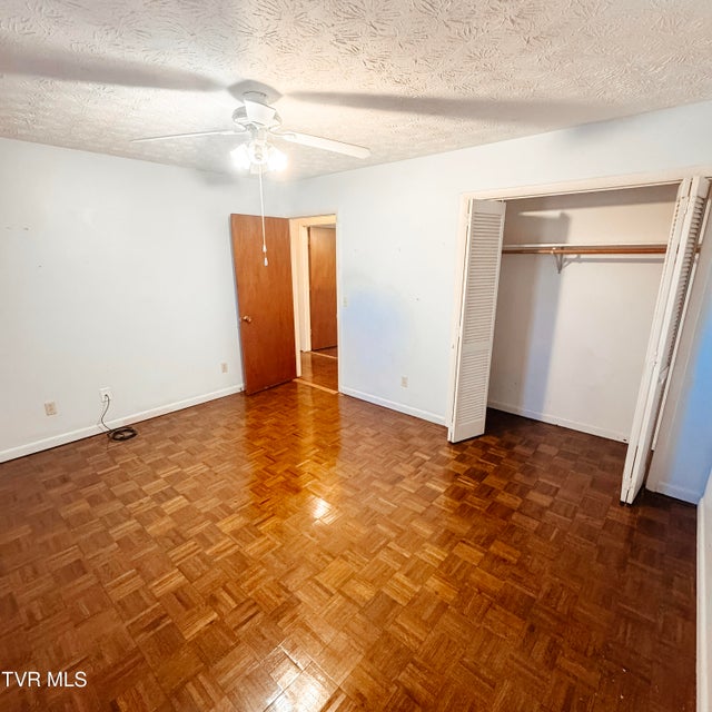 Photo #27: 172 Eastern Star Road