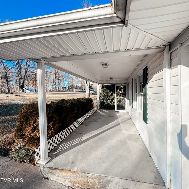 Photo #4: 172 Eastern Star Road