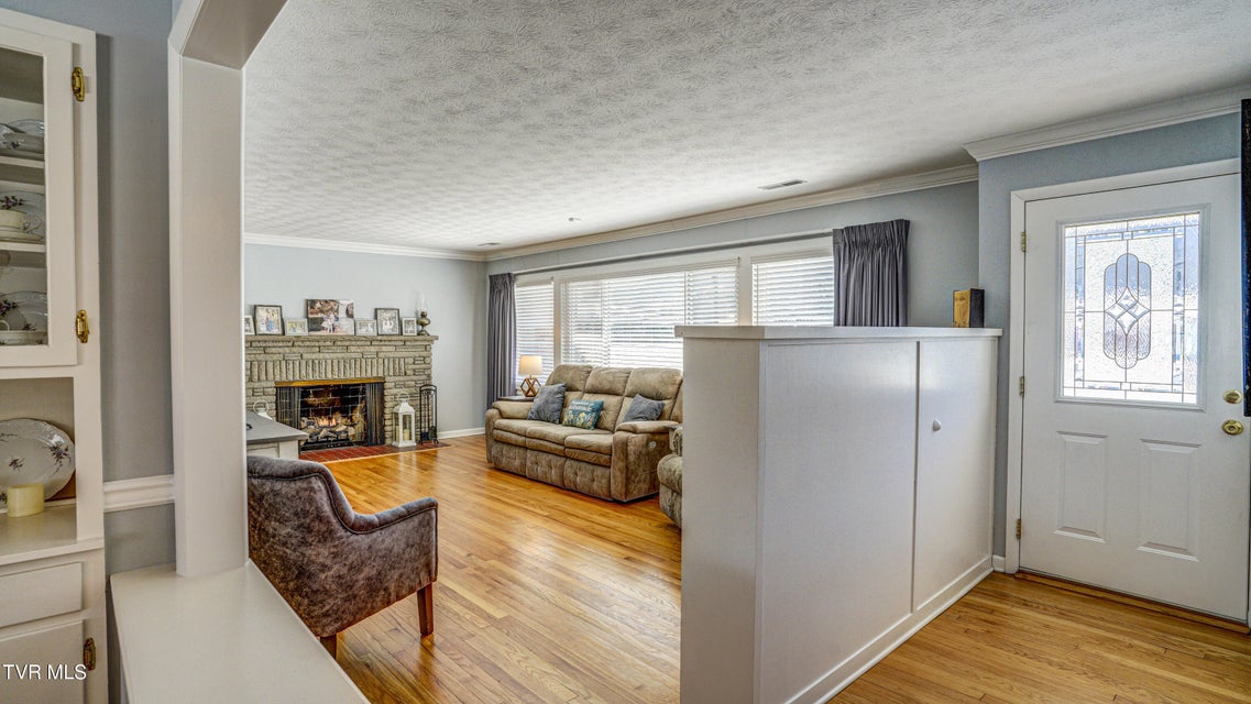 Photo #10: 955 9th Street