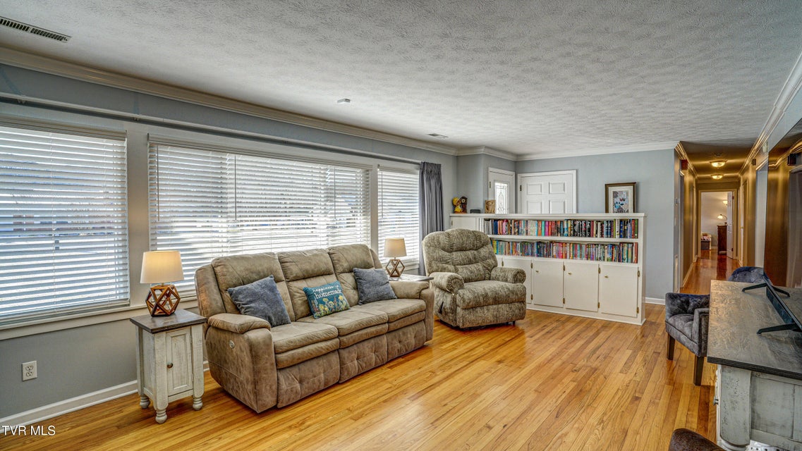 Photo #14: 955 9th Street