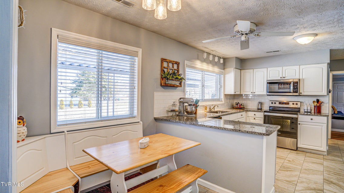 Photo #19: 955 9th Street