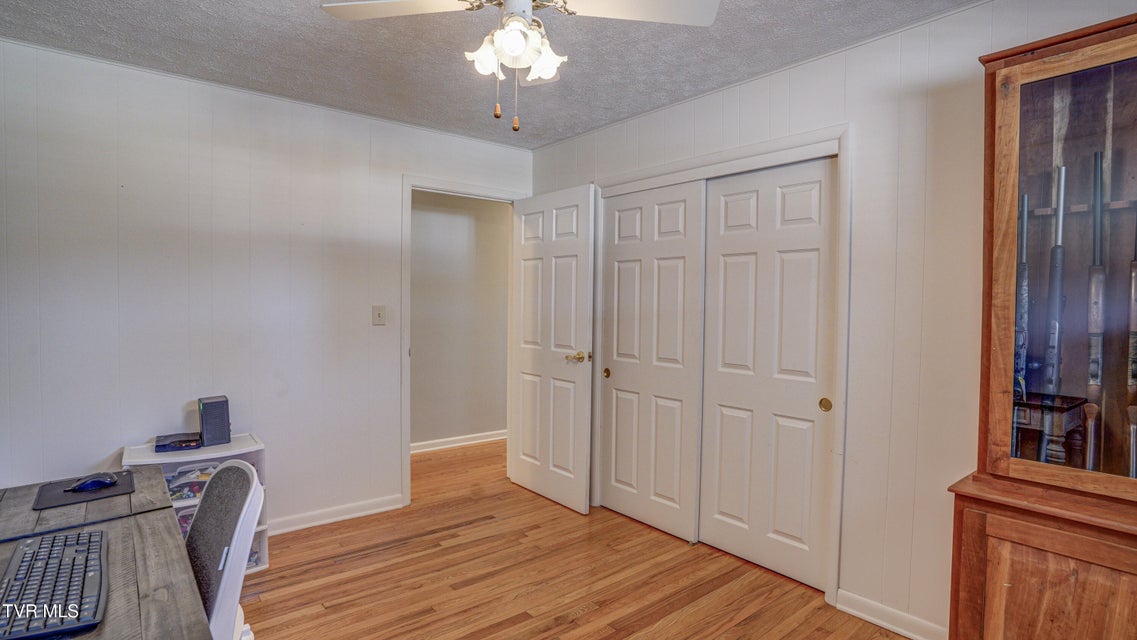 Photo #34: 955 9th Street