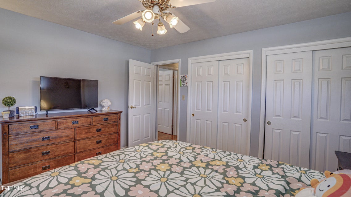 Photo #38: 955 9th Street