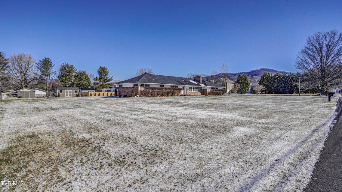 Photo #6: 955 9th Street