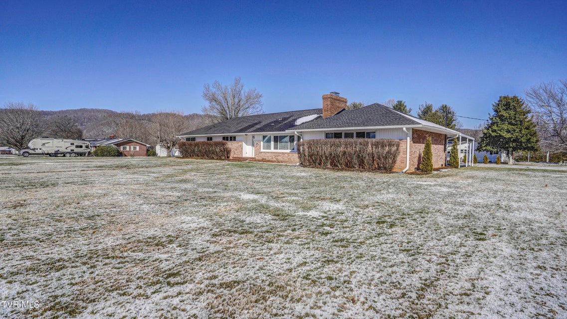 Photo #4: 955 9th Street