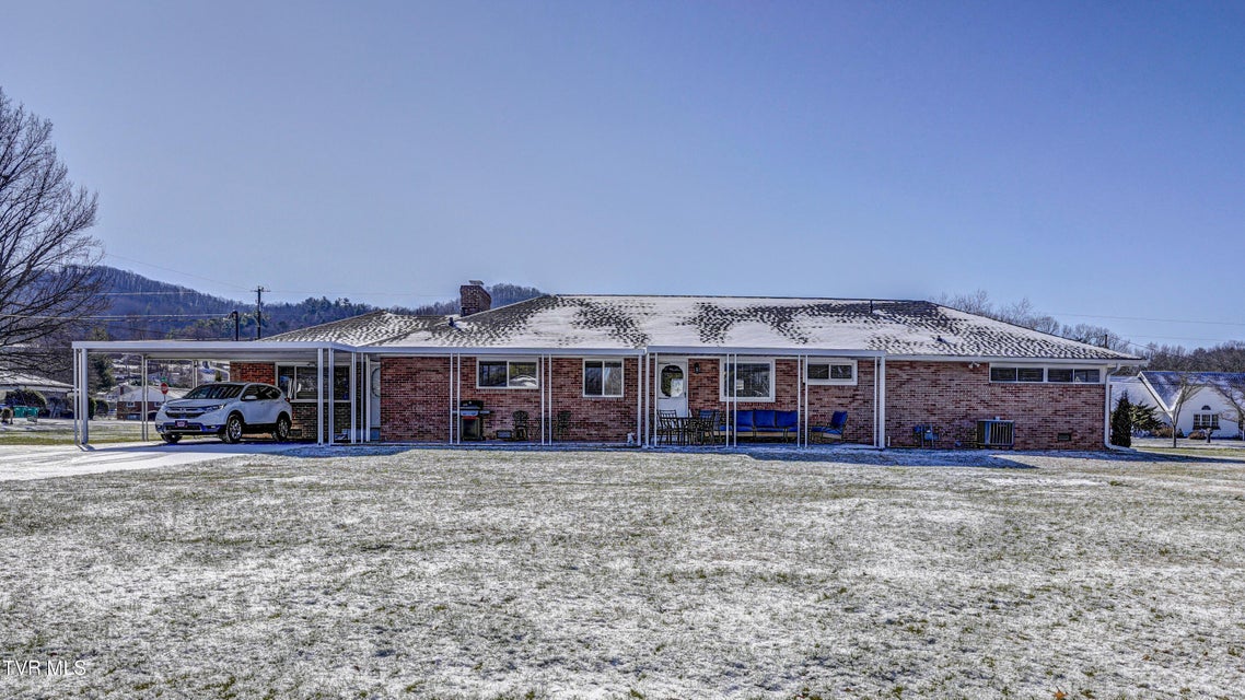 Photo #2: 955 9th Street