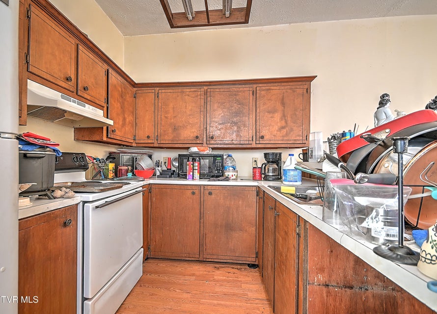 Photo #10: 1703 Windsor Avenue