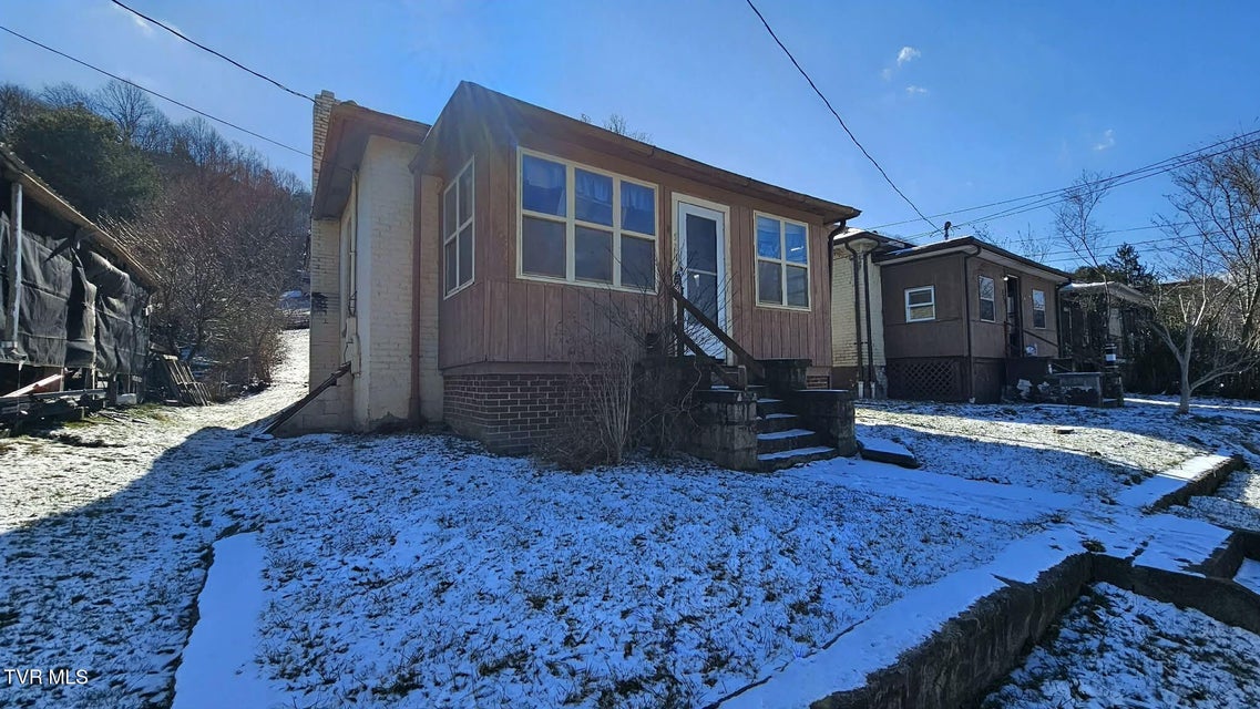 Photo #3: 521 Kentucky Avenue