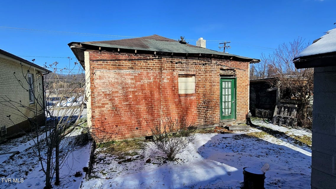 Photo #5: 521 Kentucky Avenue