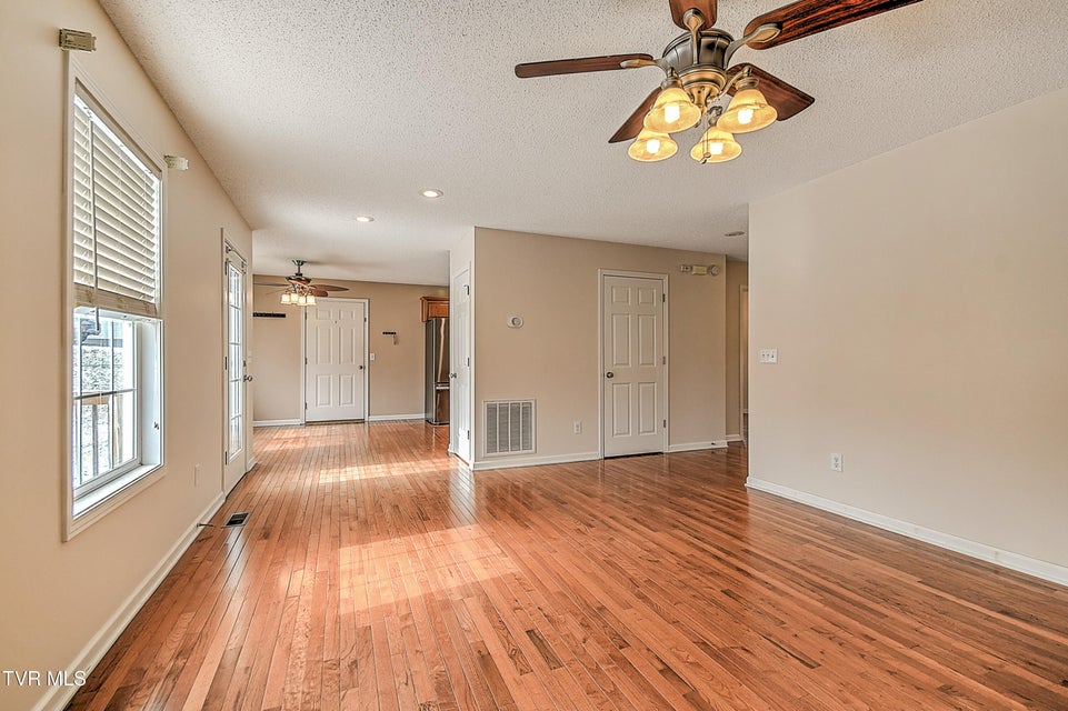 Photo #8: 434 Alfalfa Lane