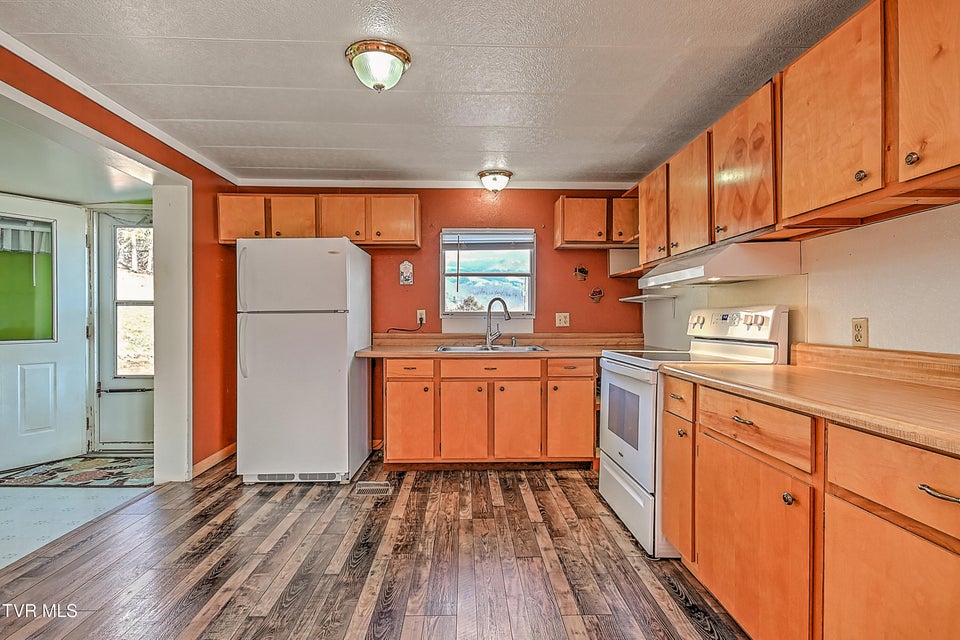 Photo #8: 839 Corn Valley Road