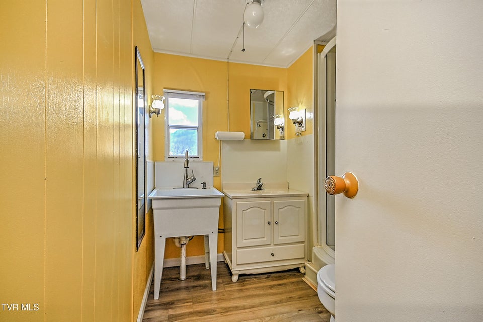 Photo #22: 839 Corn Valley Road