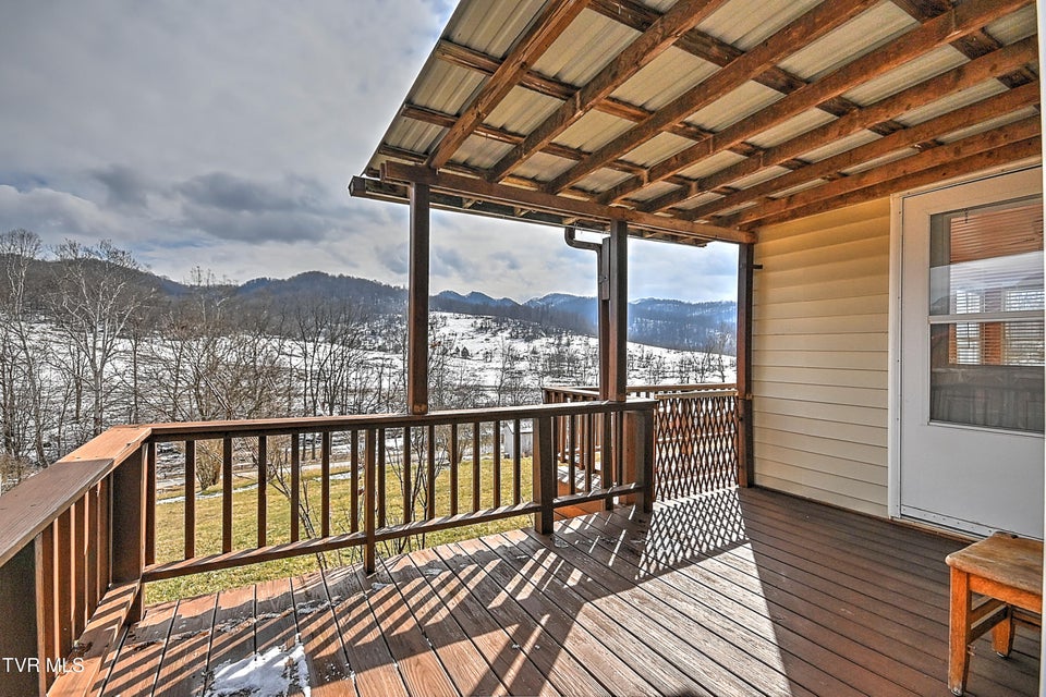 Photo #38: 839 Corn Valley Road