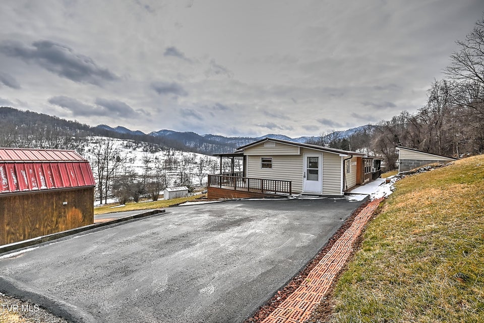 Photo #42: 839 Corn Valley Road